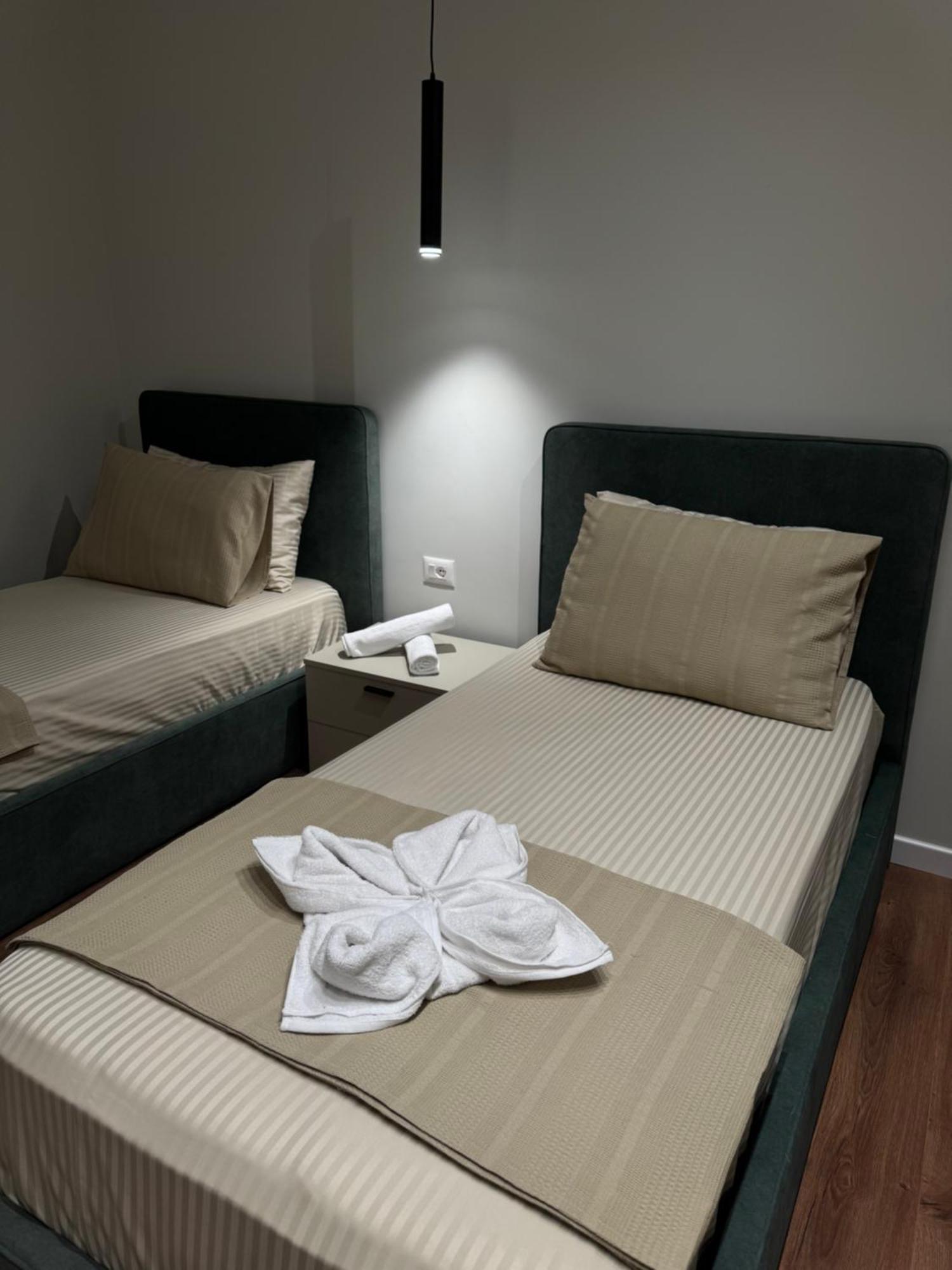Deluxe New Bazaar Appartement Tirana